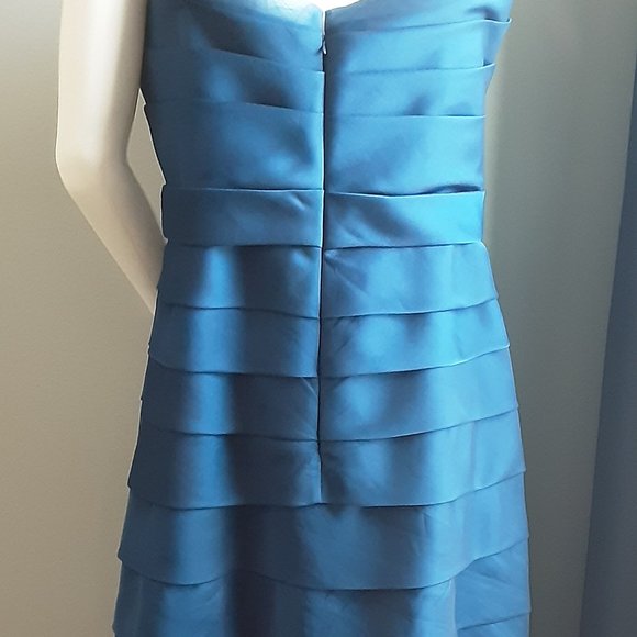 Evening Gown by JS COLLECTIONS - Picture 5 of 14